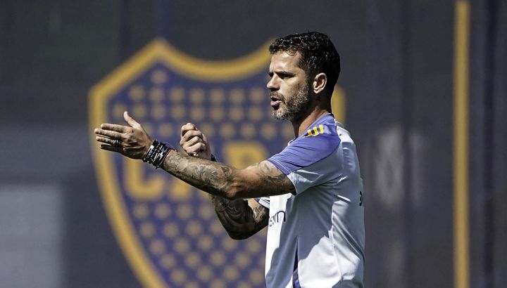 Fernando Gago dejó de ser el DT de Boca