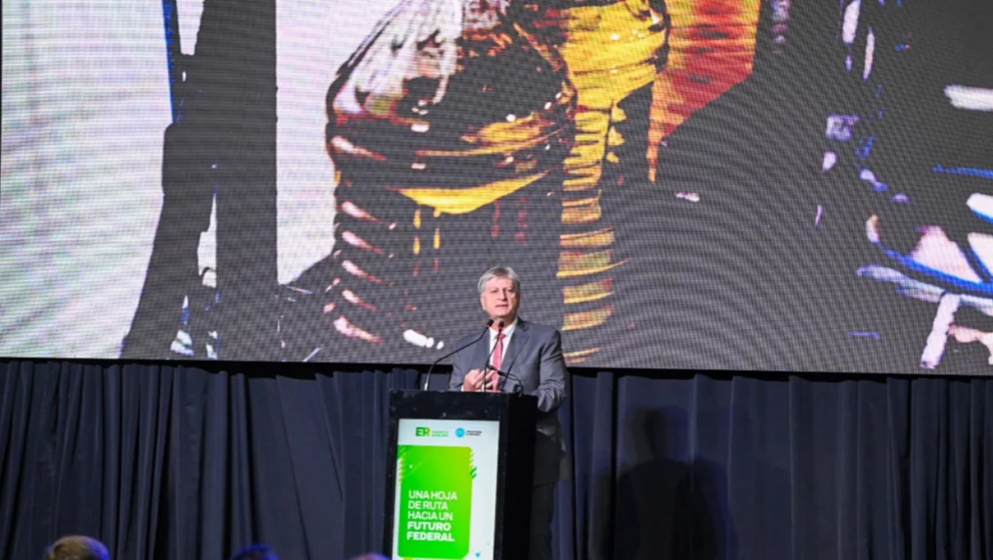 “Una hoja de ruta hacia un futuro federal”: Ziliotto comenzó su disertación