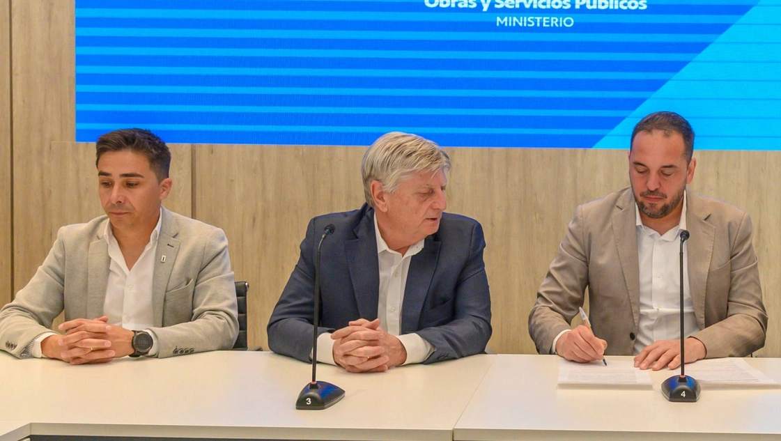 Señal política: Ziliotto y Di Nápoli se mostraron juntos en la licitación del centro de salud del Santa María de La Pampa