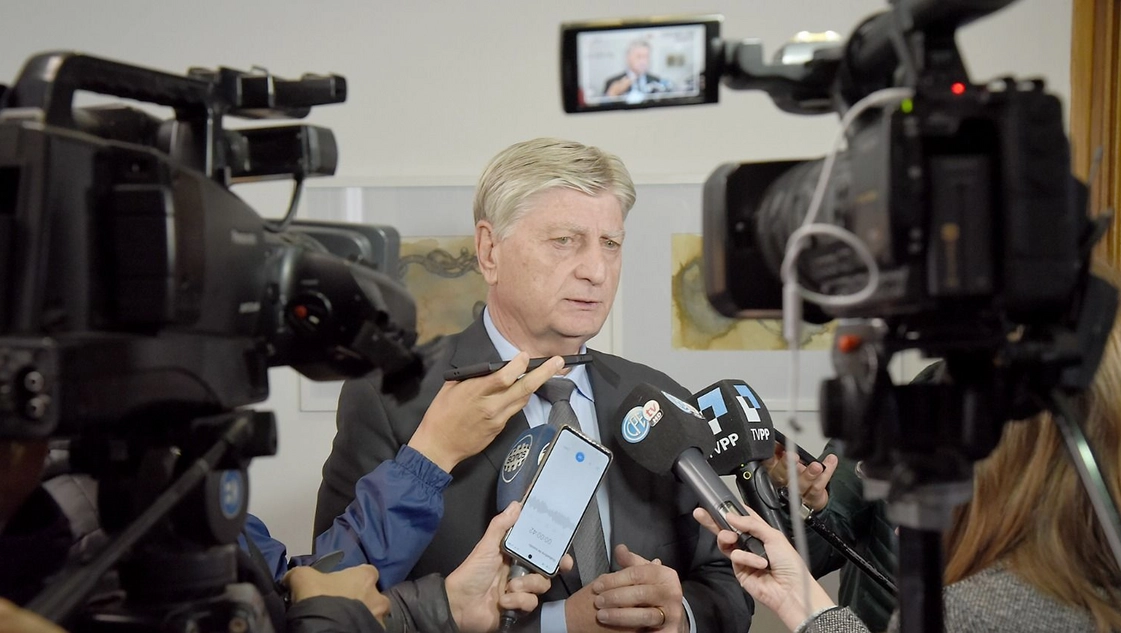 Ziliotto pide que la deuda se trate en el Congreso